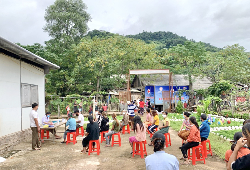 CDC Quảng Bình khám sàng lọc phát hiện chủ động bệnh lao cho đồng bào dân tộc thiểu số xã biên giới Dân Hóa (Minh Hóa).
