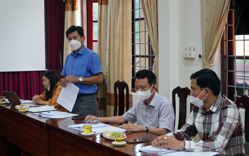 Các đại biểu phát biểu tại buổi làm việc.