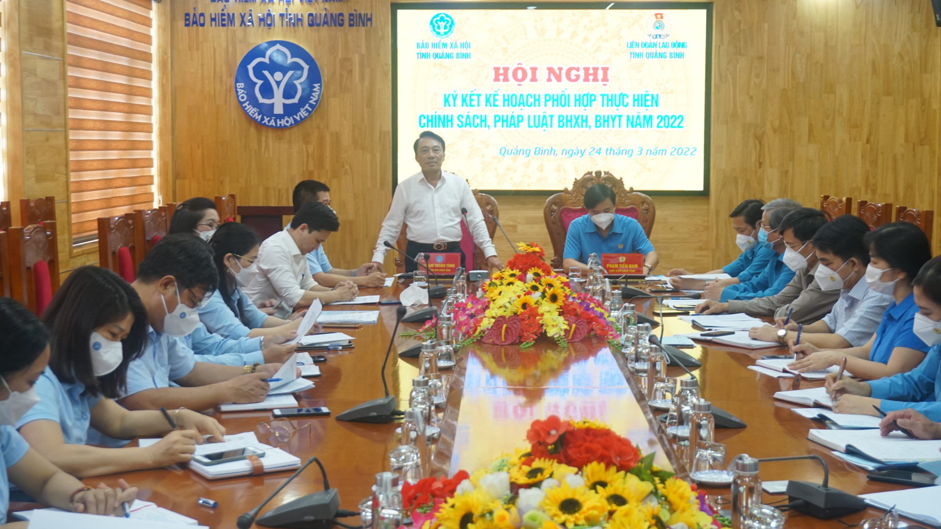 Các đại biểu dự hội nghị.