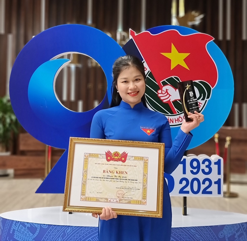 Phạm Thị Mỹ Linh, thủ lĩnh Đoàn được trao tặng giải thưởng Lý Tự Trọng.