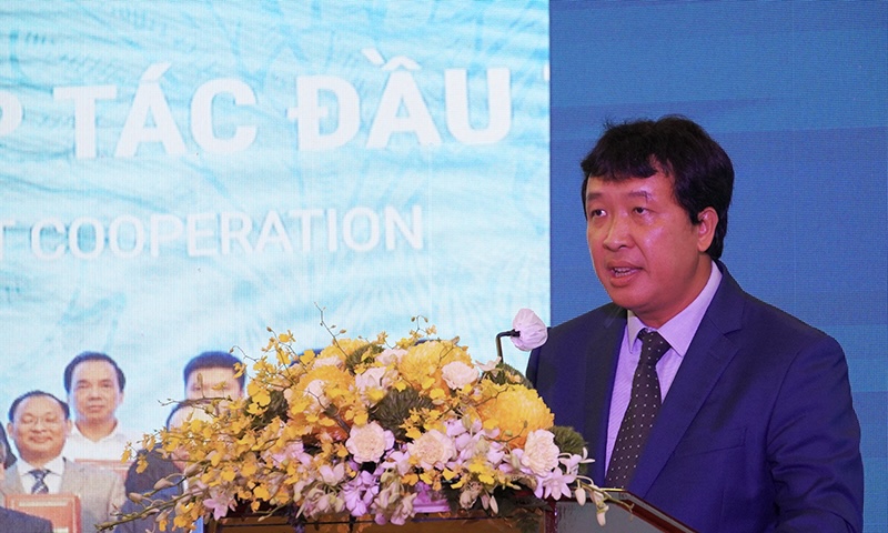 Đại biểu phát biểu tham luận tại hội nghị.