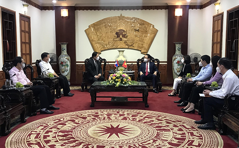 Toàn cảnh buổi tiếp xã giao.