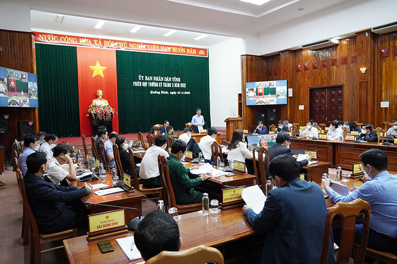 Quang cảnh phiên họp