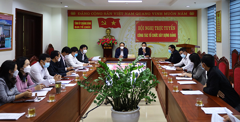 Toàn cảnh hội nghị.