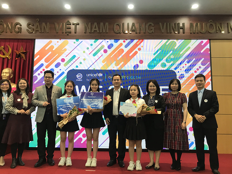 Đội thi Trường TH số 3 Nam Lý tại vòng chung kết cuộc thi We Share
