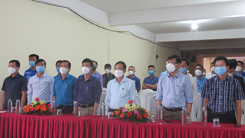 Các đại biểu dự lễ khai mạc