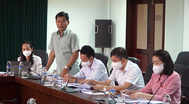Các đại biểu thảo luận, làm rõ thêm những nội dung THTK, CLP giai đoạn 2016-2021.