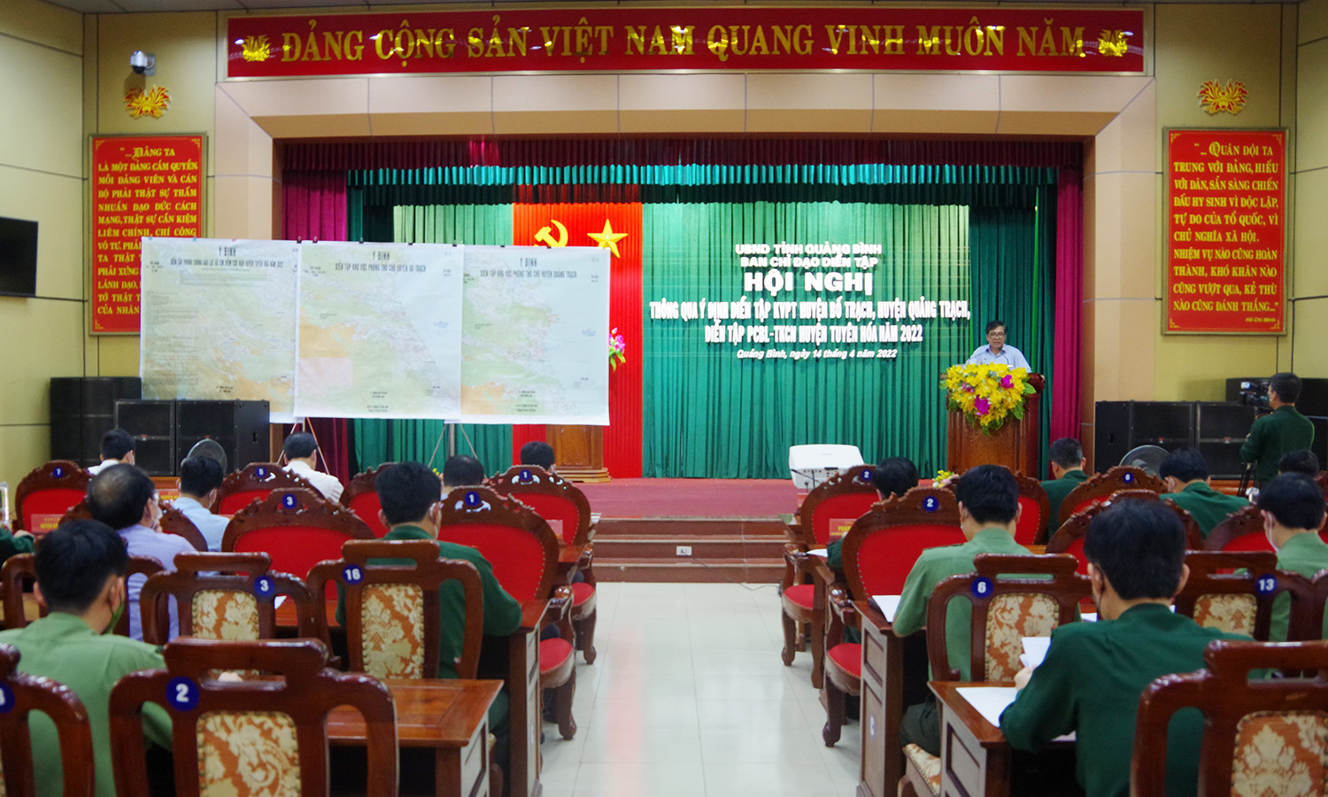 Toàn cảnh hội nghị