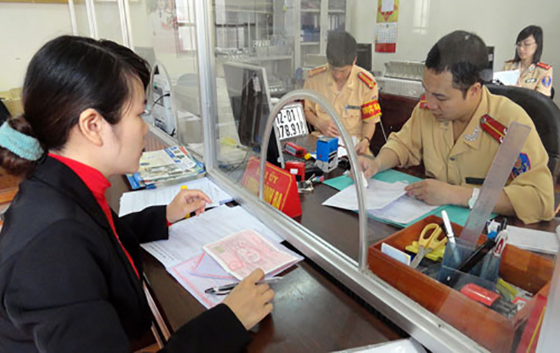 Từ 21/5/2022, người dân không cần đến công an tỉnh, huyện có thể đến công an xã để đăng ký xe