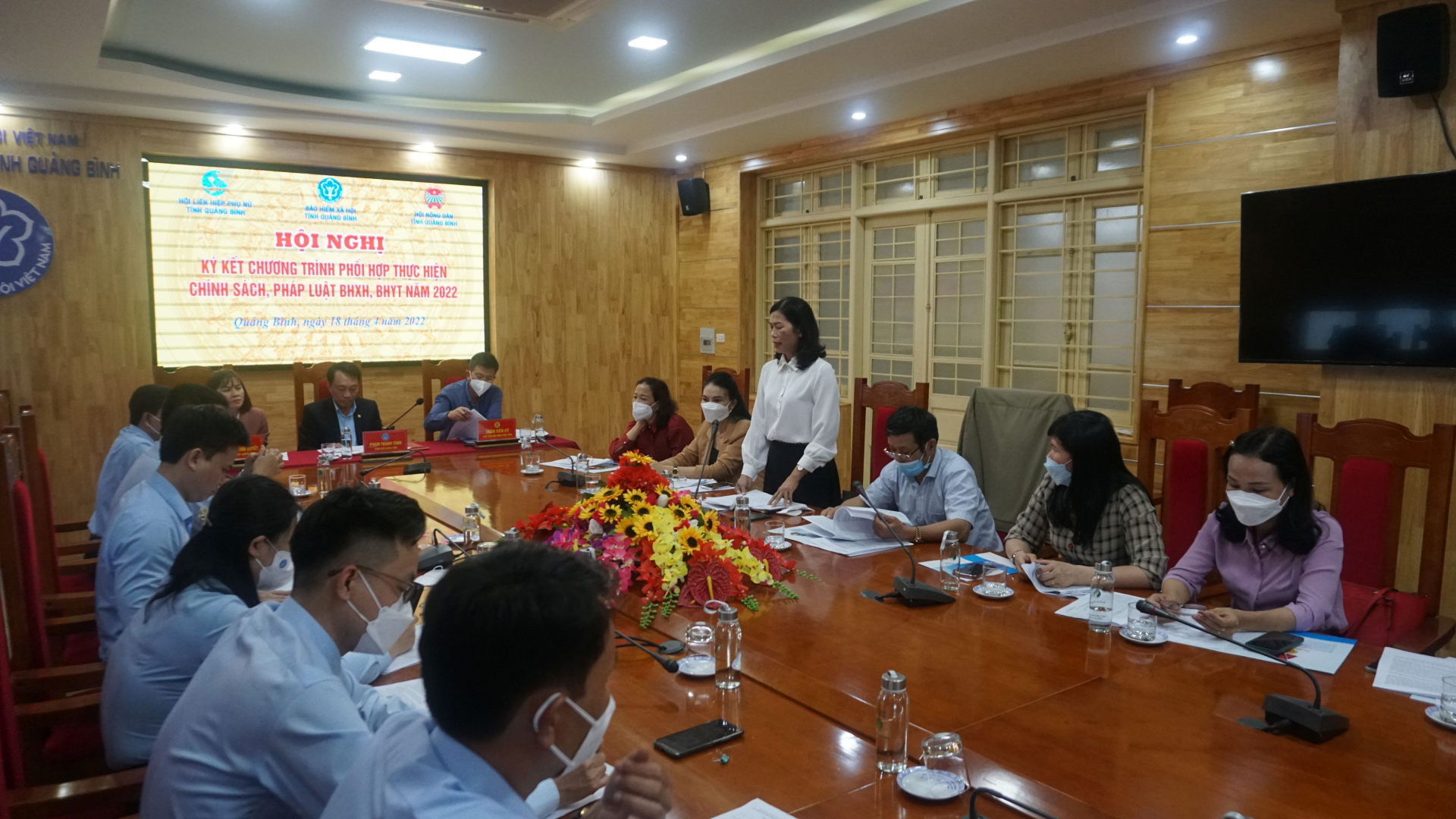 Các đại biểu tham dự hội nghị.