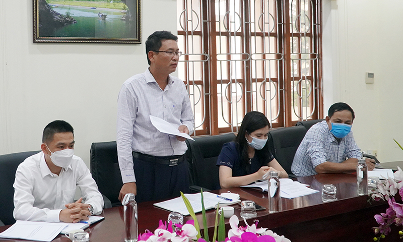Đại diện lãnh đạo Trường cao đẳng nghề báo cáo công tác THTK,CLP giai đoạn 2016-2021