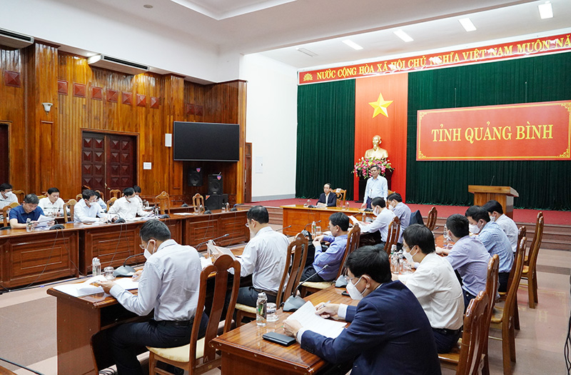 Quang cảnh buổi làm việc.