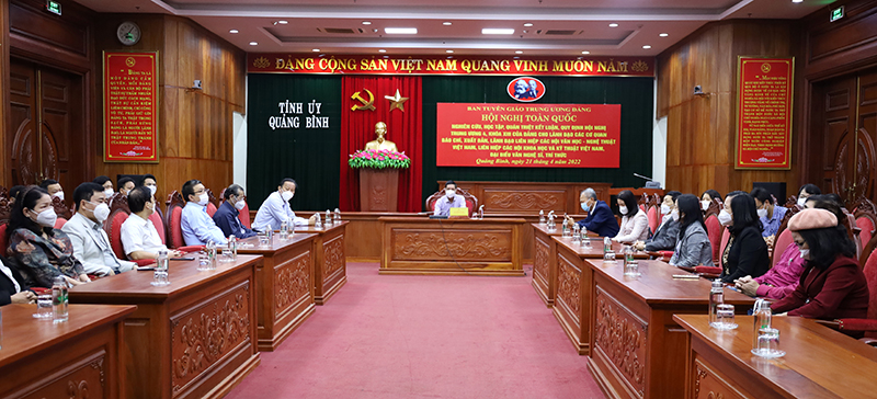 Toàn cảnh hội nghị tại điểm cầu Quảng Bình. 