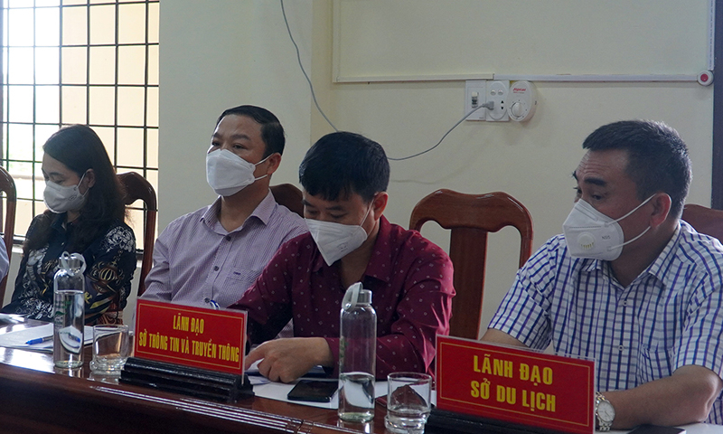 Đại biểu tham dự buổi làm việc