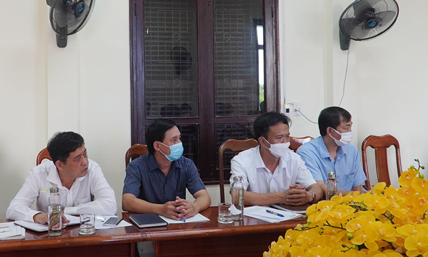 Đại biểu tham dự buổi làm việc