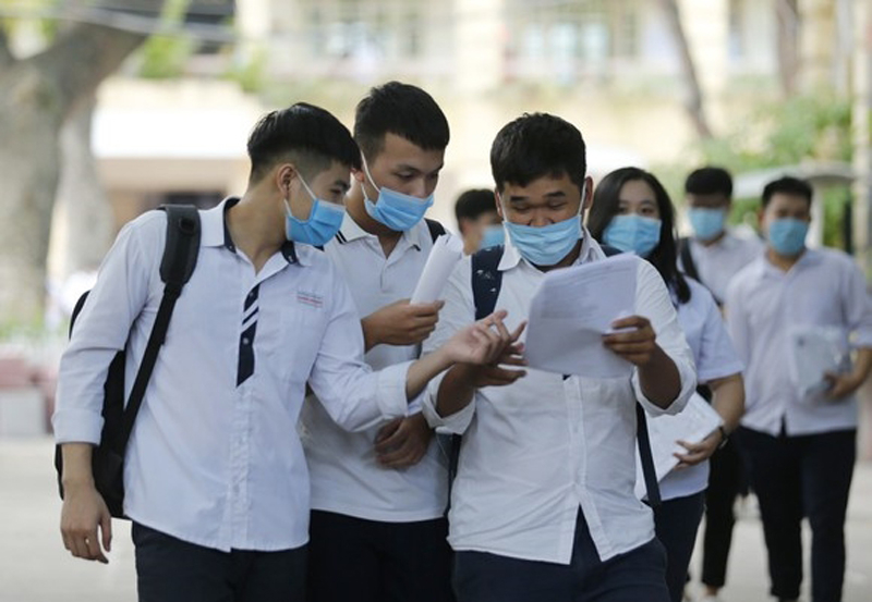 Tiếng Anh IELTS 4.0 điểm trở lên được miễn thi ngoại ngữ
