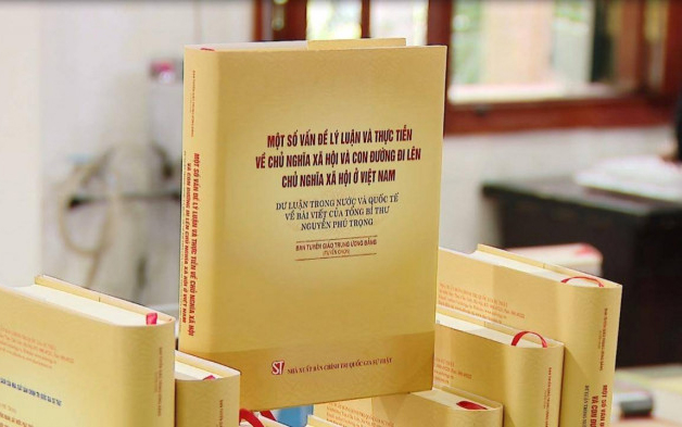 Cuốn sách  