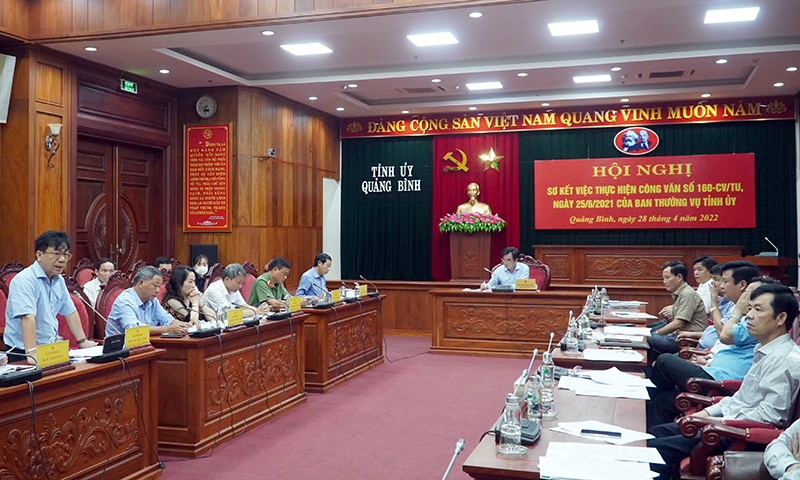 Đại biểu thảo luận tại hội nghị