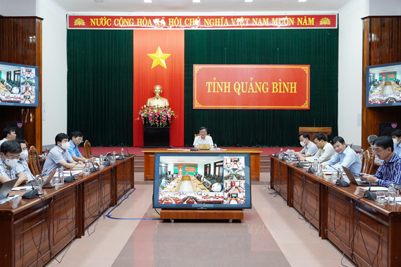 Quang cảnh hội nghị tại điểm cầu UBND tỉnh.