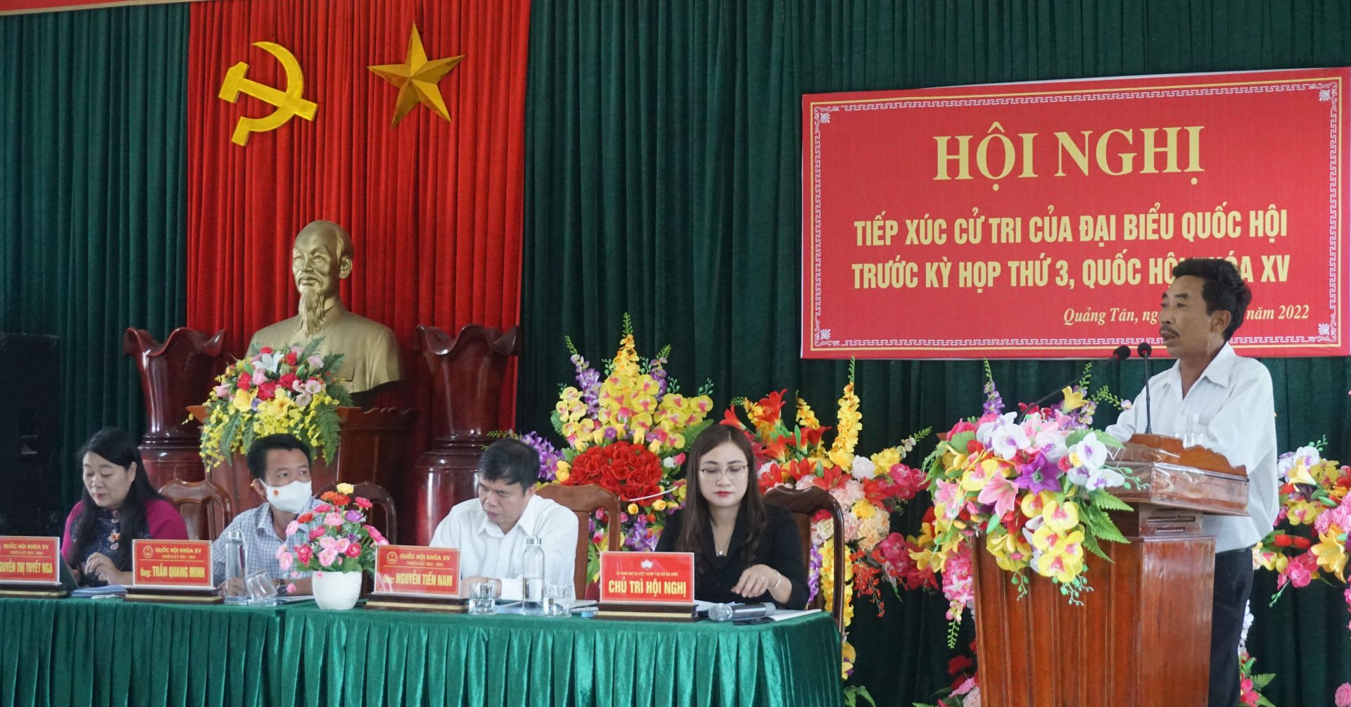 Cử tri TX.Ba Đồn bày tỏ tâm tư, nguyện vọng.