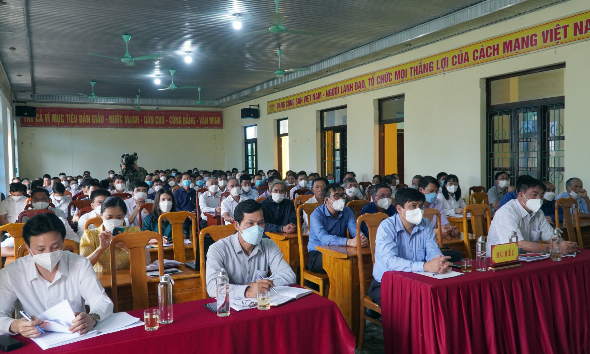 Đại biểu dự hội nghị