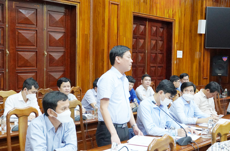 Lãnh đạo các địa phương phát biểu tại cuộc họp
