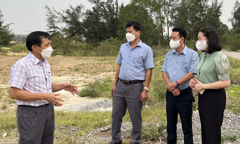 Đoàn giám sát kiểm tra thực địa các dự án thuộc Ban Quản lý Dự án môi trường và biến đổi khí hậu TP. Đồng Hới.
