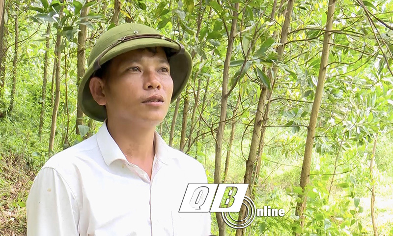 Bí thư Chi bộ bản Cà Xen Hồ Chí Thành.