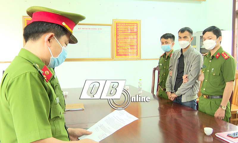 Mai Thanh Hùng bị khởi tố về tội “Vi phạm quy định về bảo vệ động vật nguy cấp, quý hiếm”.