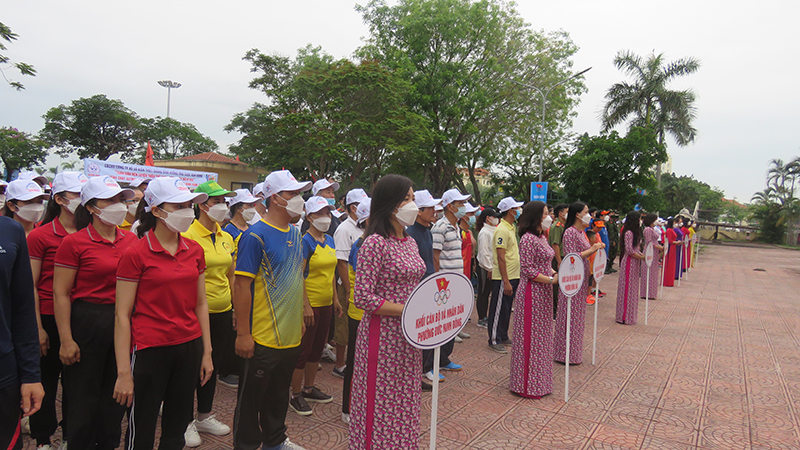  Đại diện các lực lượng tham gia lễ phát động