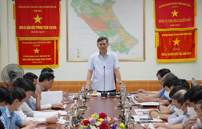 Đồng chí Chủ tịch UBND tỉnh Trần Thắng phát biểu tại buổi làm việc.