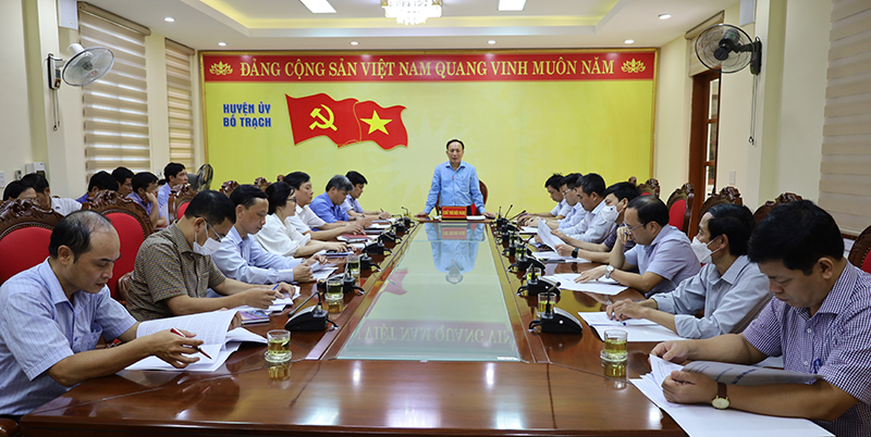 Toàn cảnh buổi làm việc.