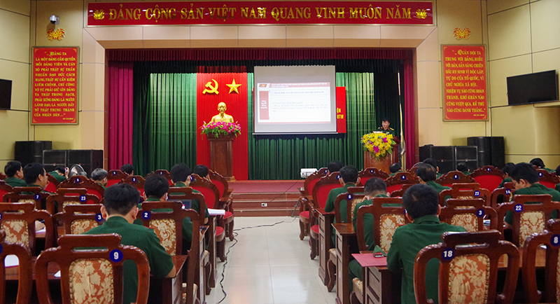 Toàn cảnh hội nghị.