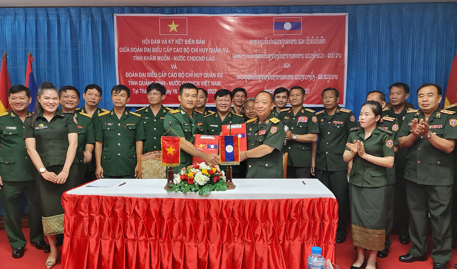  Bộ CHQS 2 tỉnh ký kết biên bản phối hợp thực hiện nhiệm vụ quân sự, quốc phòng