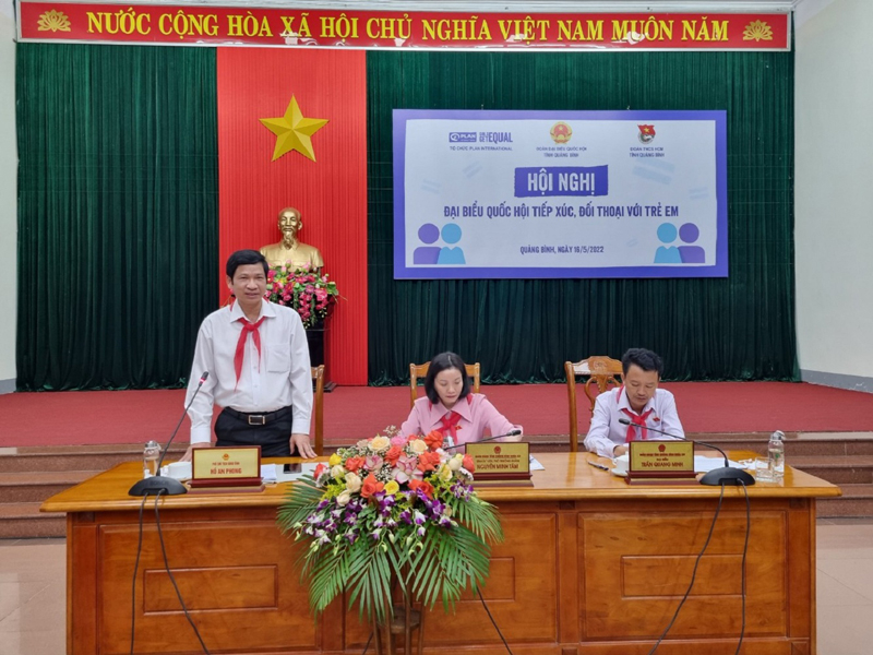 Đồng chí Hồ An Phong, TUV, Phó Chủ tịch UBND phát biểu ý kiến tại hội nghị