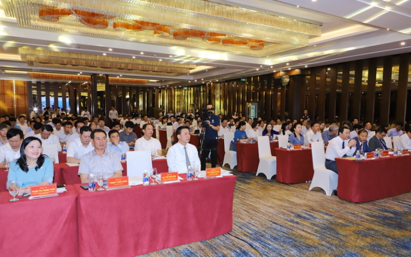 Các đại biểu tham dự Hội nghị.