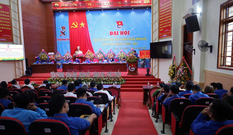 Các đại biểu tham dự tại đại hội.