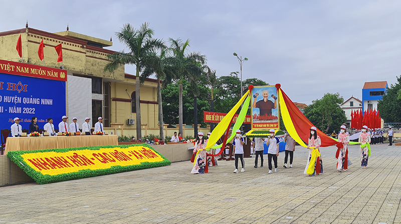 Quang cảnh Đại hội TDTT huyện Quảng Ninh lần thứ VII.