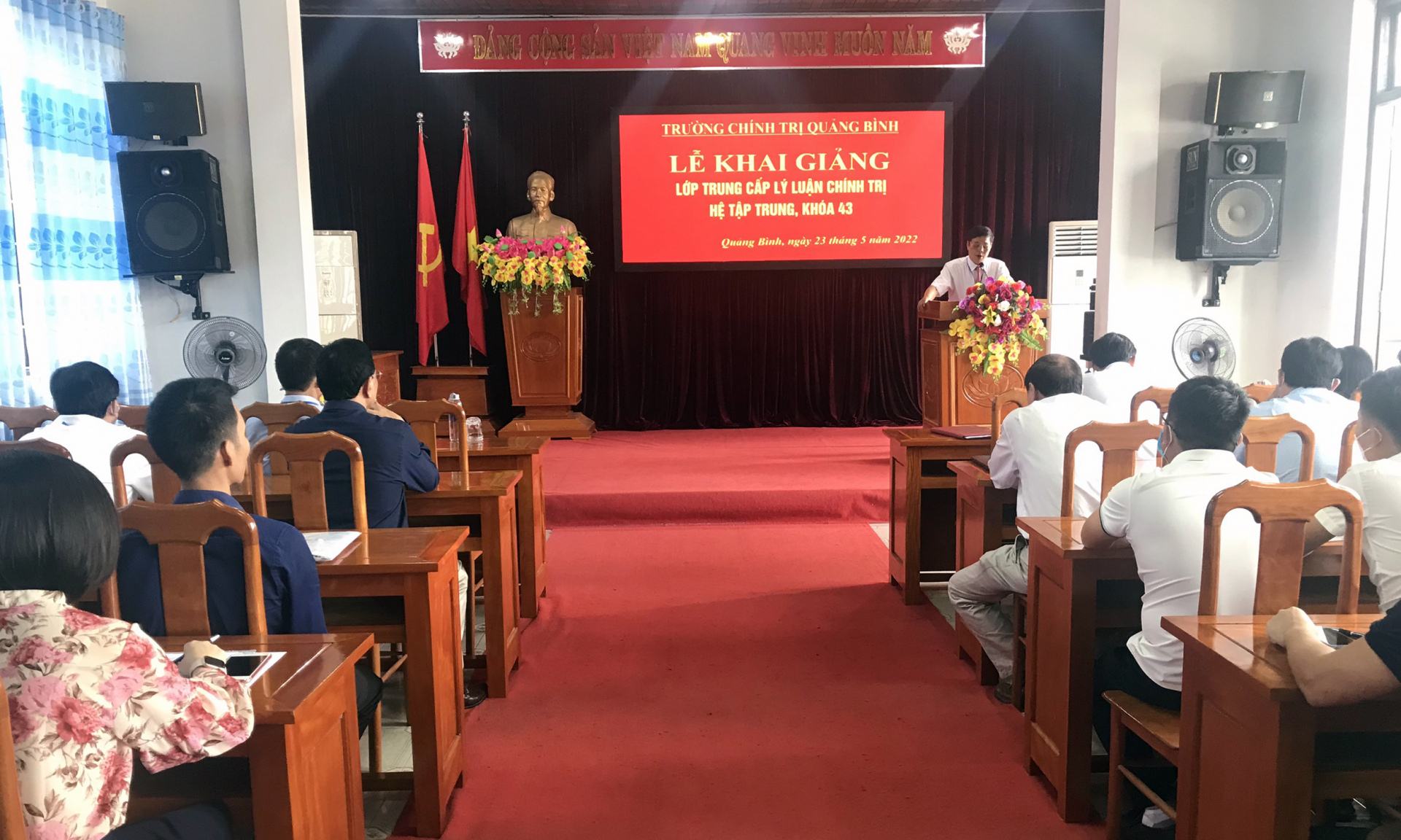 Toàn cảnh lễ khai giảng