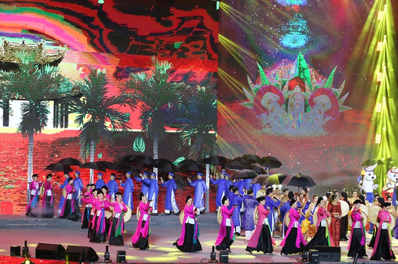 Với chủ đề  