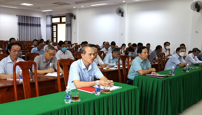 Các đại biểu dự hội nghị.