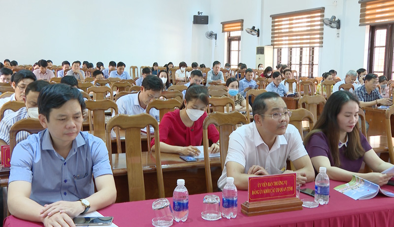 Các đại biểu dự hội nghị