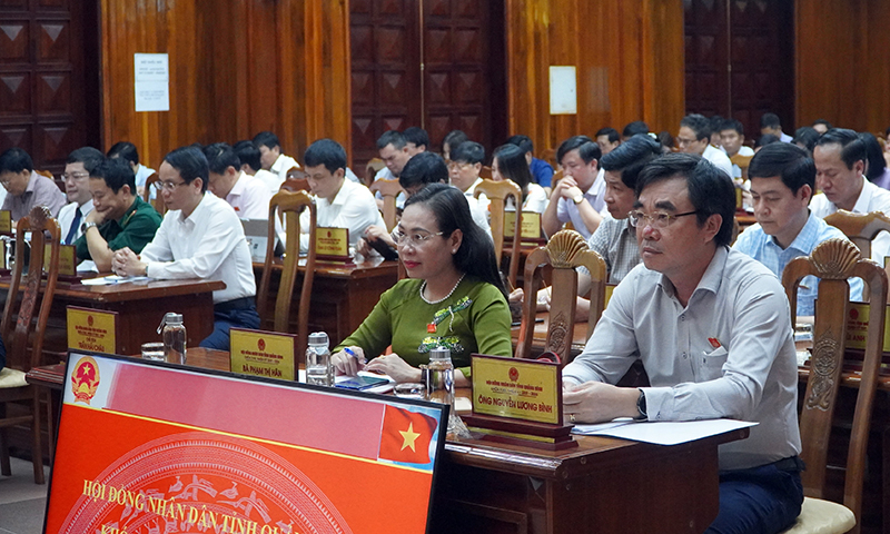 Đại biểu dự kỳ họp