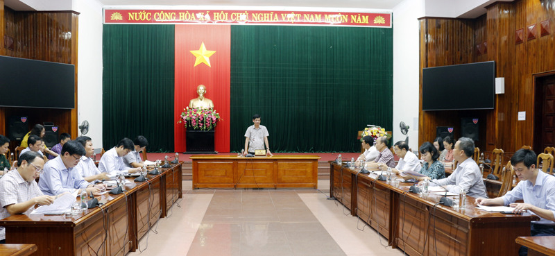 Toàn cảnh buổi làm việc.