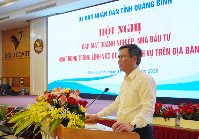 Đồng chí Chủ tịch UBND tỉnh Trần Thắng phát biểu tại hội nghị.