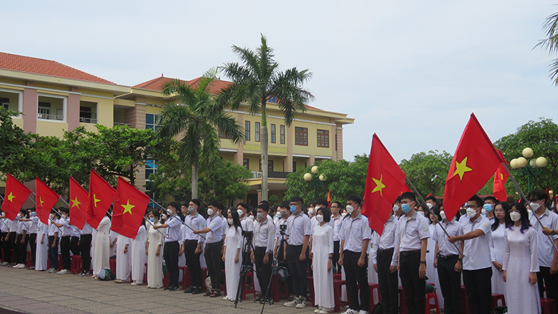 Năm học 2021-2022, nhà trường đã gặt hái được nhiều thành tích quan trọng trong công tác bồi dưỡng HS giỏi