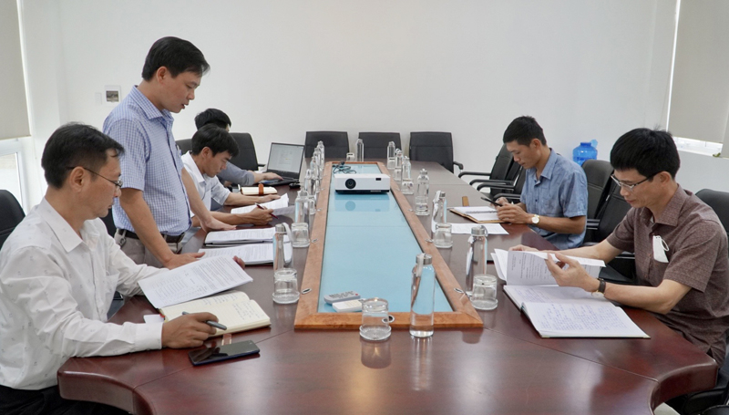 Đoàn công tác của CDC trao đổi với đại diện Công ty cổ phần Cấp nước Quảng Bình về kết quả ngoại kiểm.