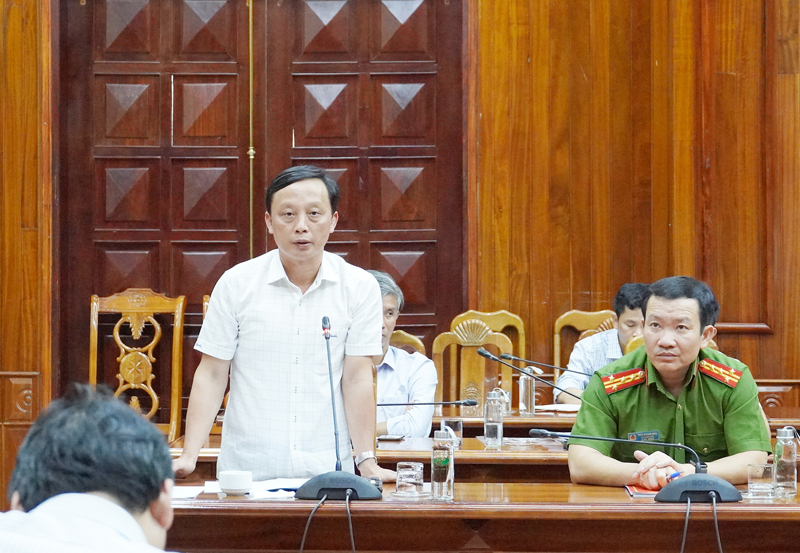 Đồng chí Giám đốc Sở Nông nghiệp-PTNT phát biểu tại hội nghị.