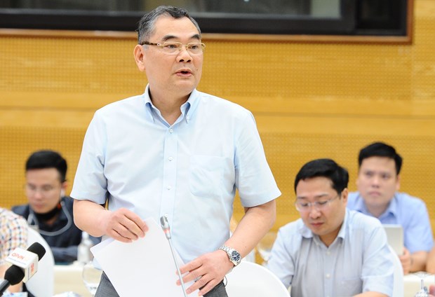 Trung tướng Tô Ân Xô, Chánh Văn phòng, Người phát ngôn Bộ Công an trả lời các câu hỏi. (Ảnh: Minh Đức – TTXVN)