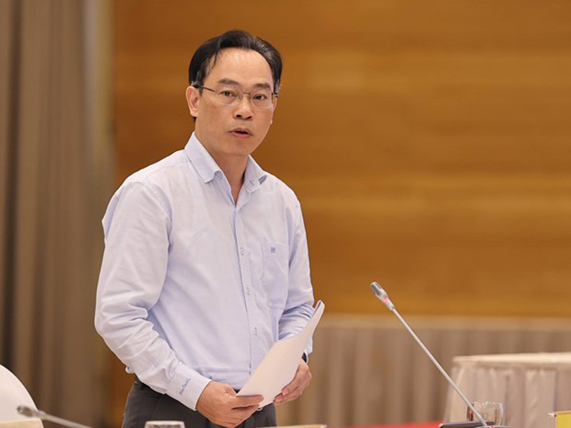 Thứ trưởng Hoàng Minh Sơn nói về lộ trình tăng học phí. (Ảnh: PV/Vietnam+)